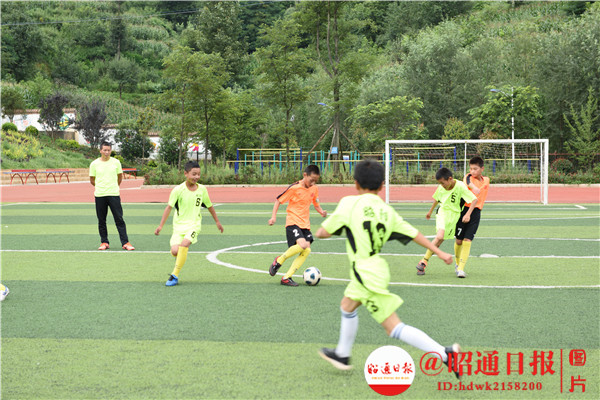 昭通市昭阳区双河小学足球队2017,六安双河中学足球队