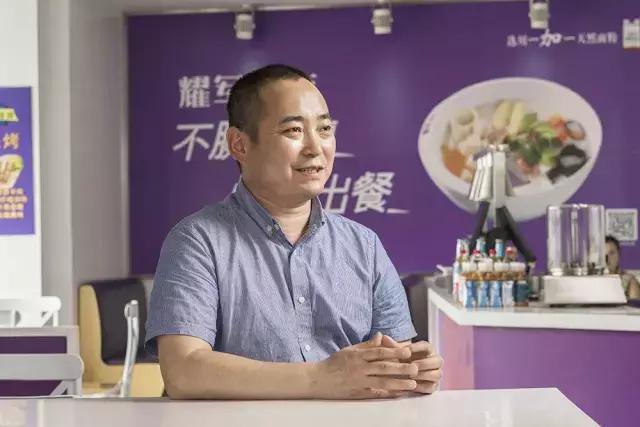 看一朵烩面界的紫百合，如何逆风绽放