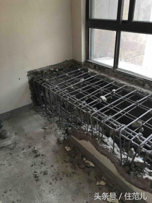 地震发生时安全的逃生方法100字,高楼发生地震时正确的逃生方法是