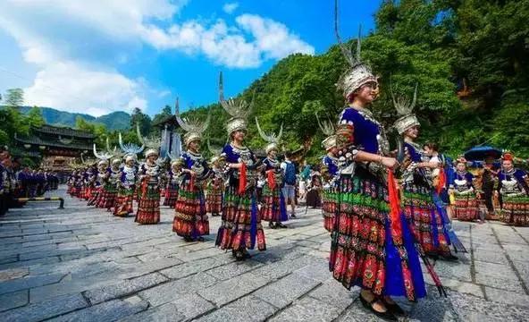 世界上有两个苦难的民族苗族,苗族是一个世界性民族