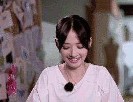 杨幂迪丽热巴身材对比同屏,杨幂迪丽热巴颜值混剪