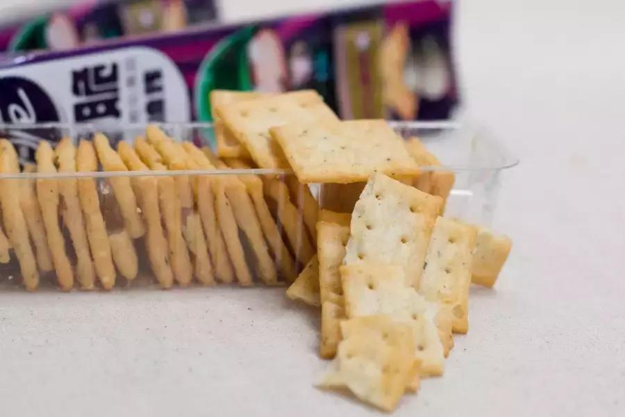 这两个网红,把我搞得又酸又麻