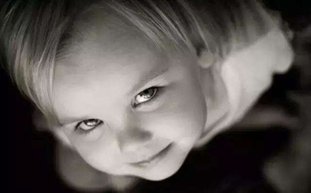 孩子无理由哭闹怎么办,孩子任性不听大人话该怎么办