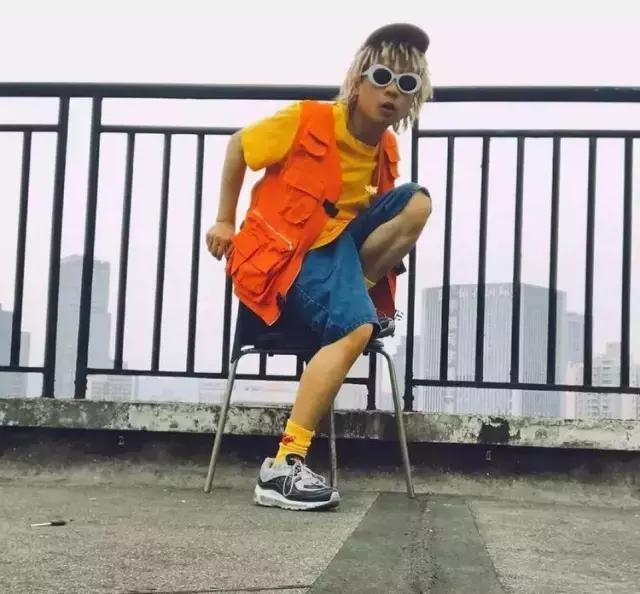 穿袜子竟然还有这么多小窍门,穿袜子的细节处理