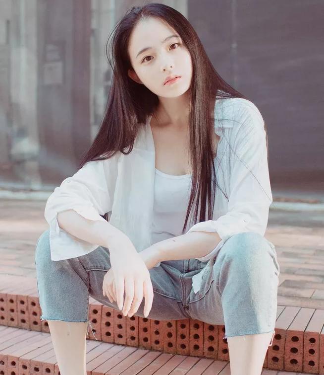 发现他前女友留下来的旧爱痕迹,该纵容吗