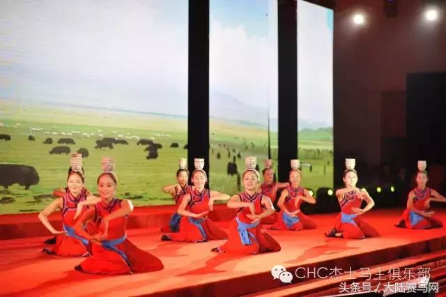 最火赛马创意表演完整,赛马主题晚会视频