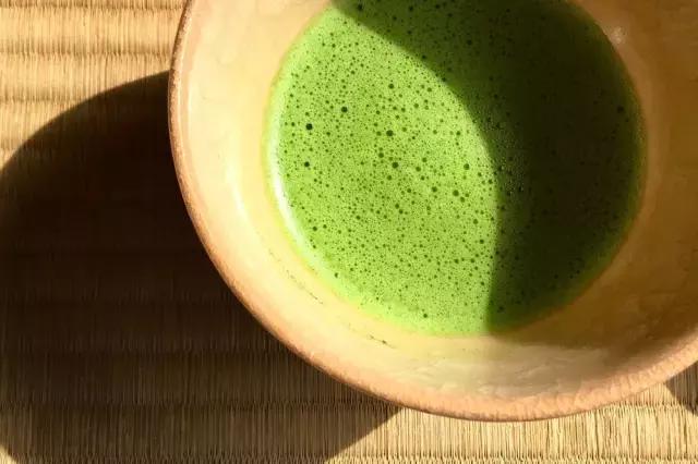 男人唯一愿意看见的绿色的东西就是抹茶，日本就做的很好