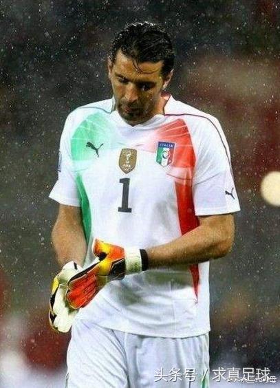 意大利布冯千场里程碑,布冯意甲最新比赛视频