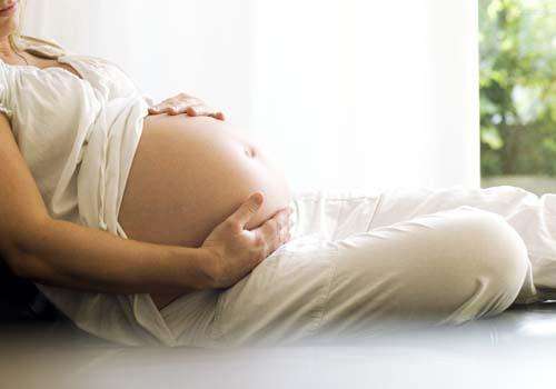 怀孕后爱出汗头发爱出油,怀孕后爱出汗体味重