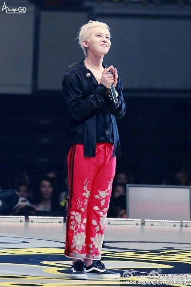 回力帆布鞋新款与经典款的区别,回力帆布鞋经典款小白鞋