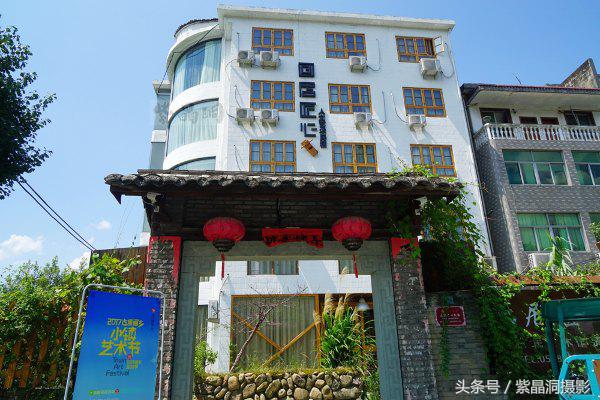 我们是谁？游客！我们做啥？木工！怎么做？打酱油！