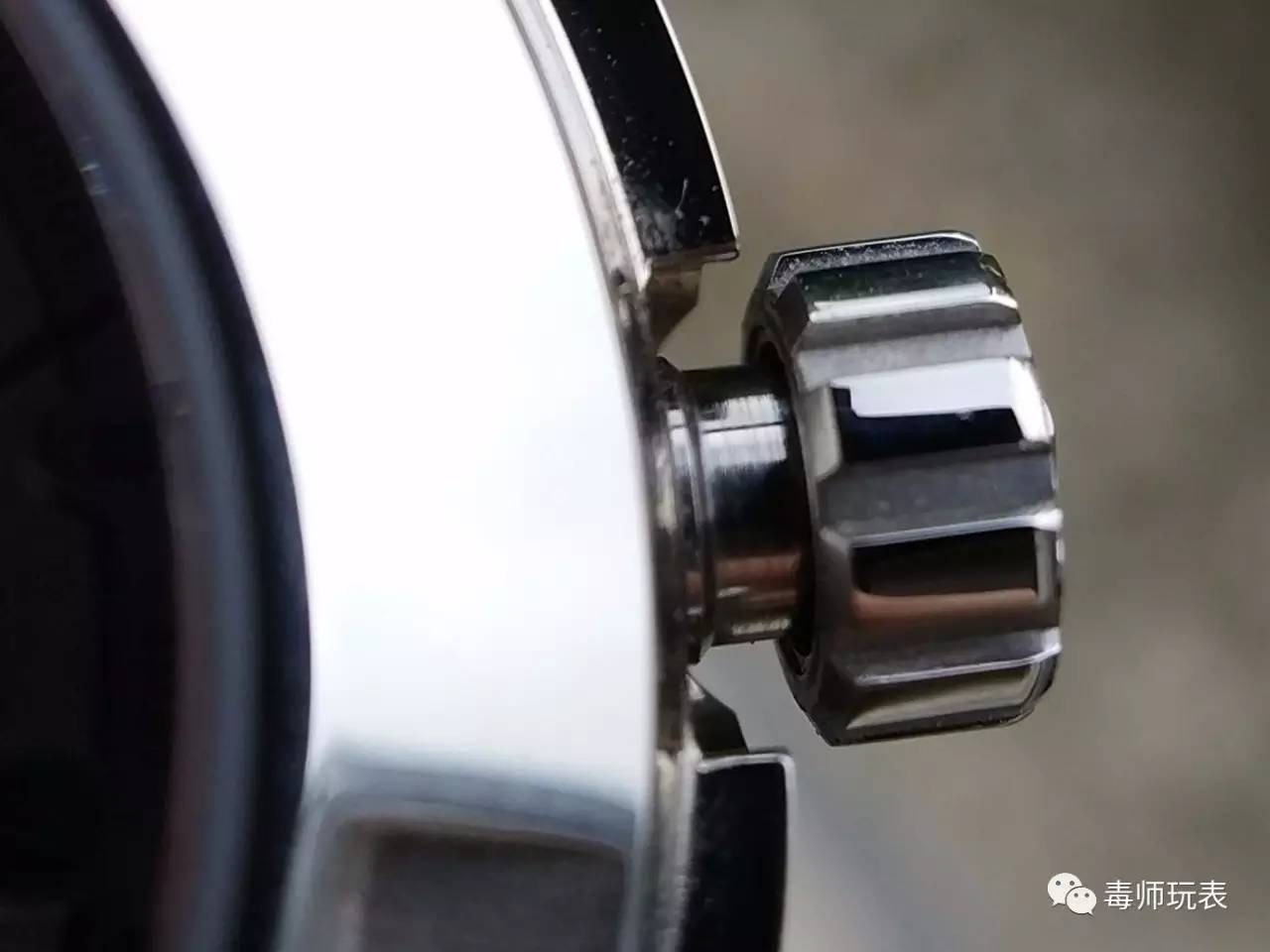 大黄蜂欧米茄白盘,大黄蜂欧米茄夜光