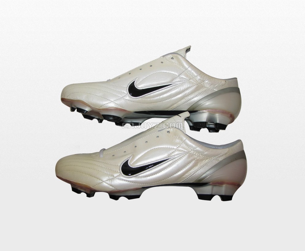 耐克刺客对标阿迪什么系列,耐克刺客系列历史