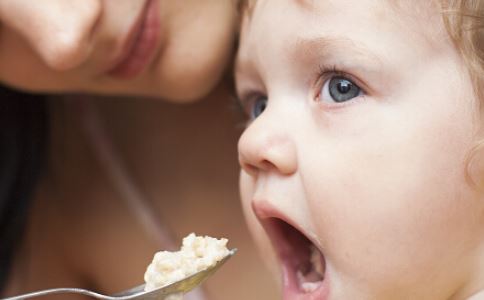 天气热宝宝没胃口怎么办,一岁宝宝没胃口做什么辅食