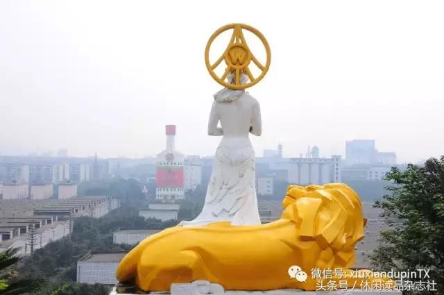 五粮液圣山视频,五粮液景区酒圣山