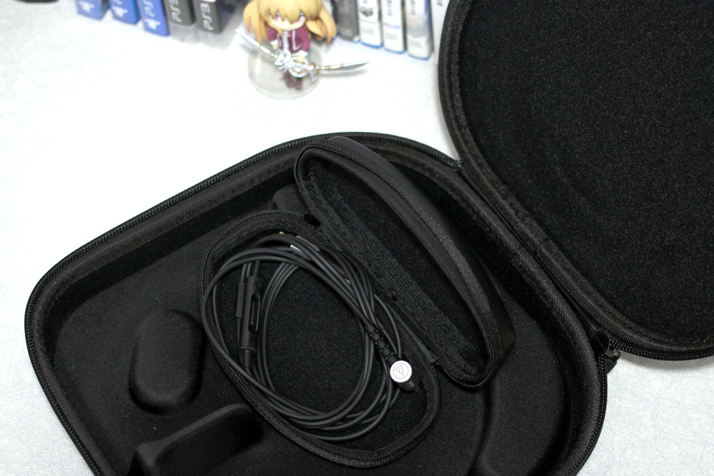 铁三角athsr9头戴式耳机,铁三角ath-twx95.2蓝牙耳机测评