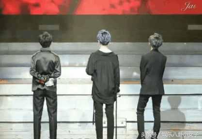 易烊千玺三小只演唱会同台跳舞,三小只易烊千玺现状