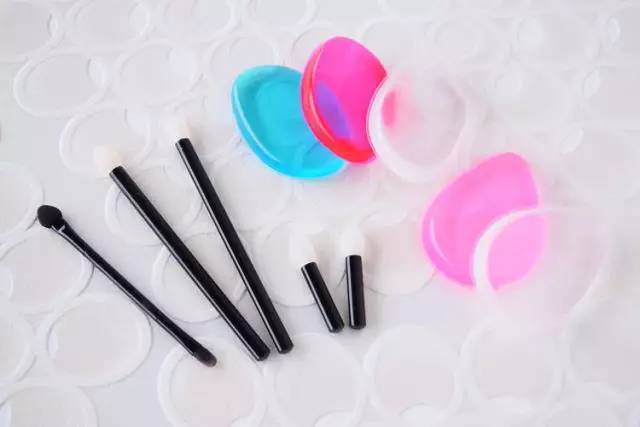 硅胶粉扑到底好不好,硅胶粉扑真的值得购买吗