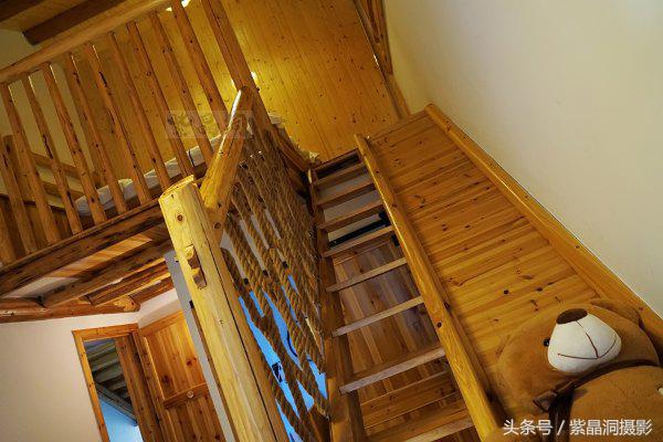 我们是谁？游客！我们做啥？木工！怎么做？打酱油！