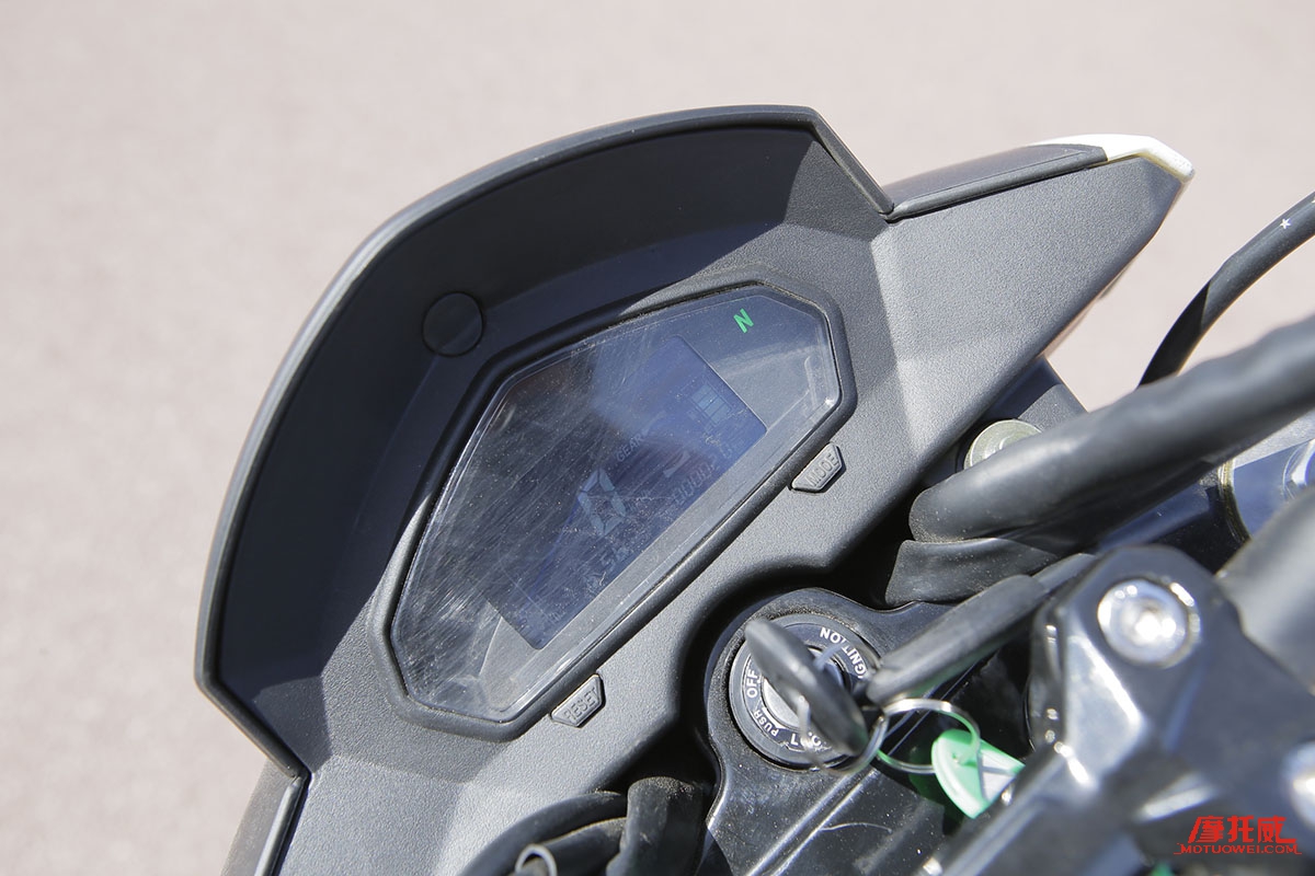 《原创试驾》城市运动小MINI力帆KPMINI摩托车试驾