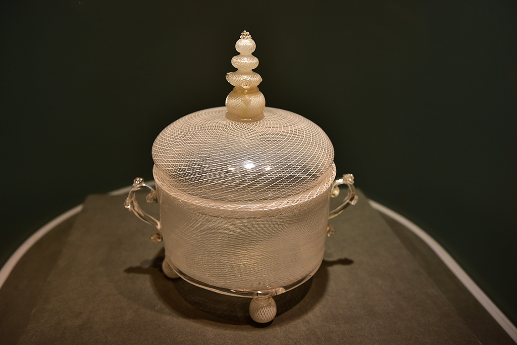 箱根，在玻璃与木头里寻觅艺术