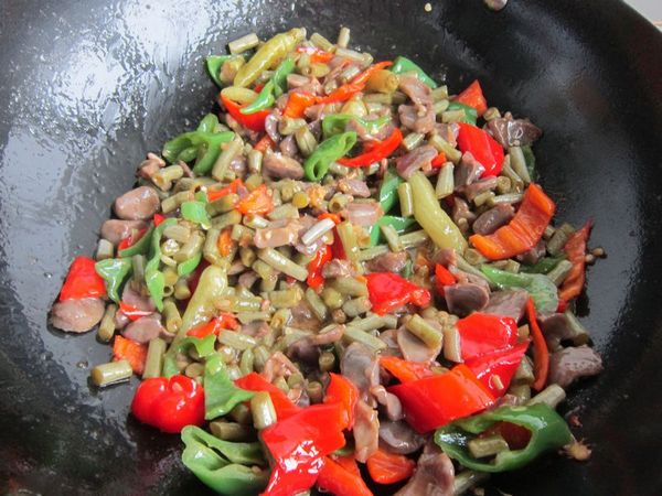 怎样去除鸡胗的腥味,鸡胗怎么去除它的腥臭味