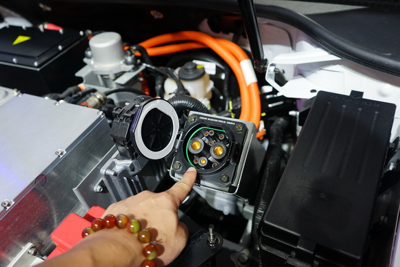 华泰新能源iev230报价,华泰iev230电池是什么品牌