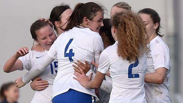 怎样踢出贝氏弧线,贝氏弧线角球