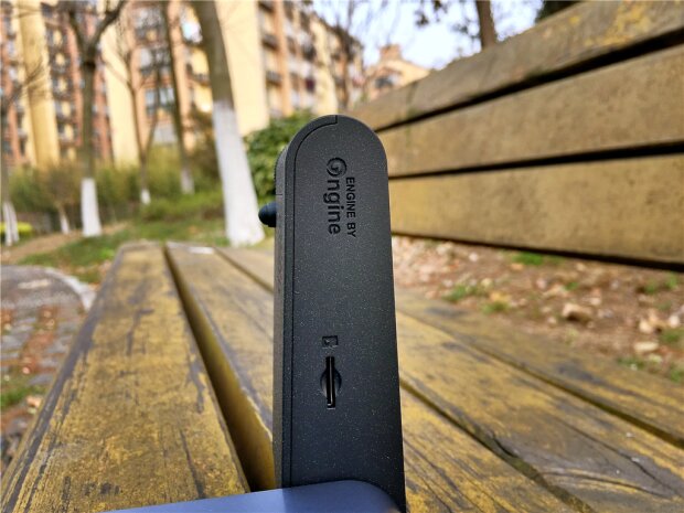 联想扭转式微型投影机p0510,微型迷你投影仪便携机联想t200