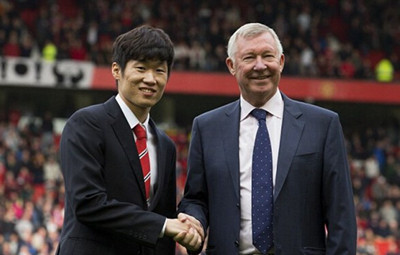 董方卓曼联高光集锦,董方卓进球后弗格森的喜悦