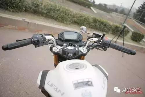 力帆kps150水冷电喷新款街车,力帆双缸250街车多少钱