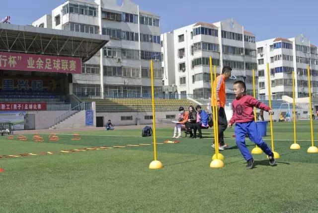 中国足球要青训才能崛起,中国足球真正的从娃娃抓起