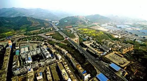 成都首个破亿的区,成都龙泉驿的发展