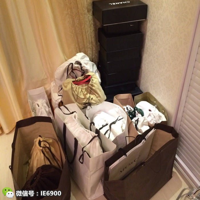 女生就得宠自己，90后辣妈嫁入豪门挥金无度！疯狂购买奢侈品！