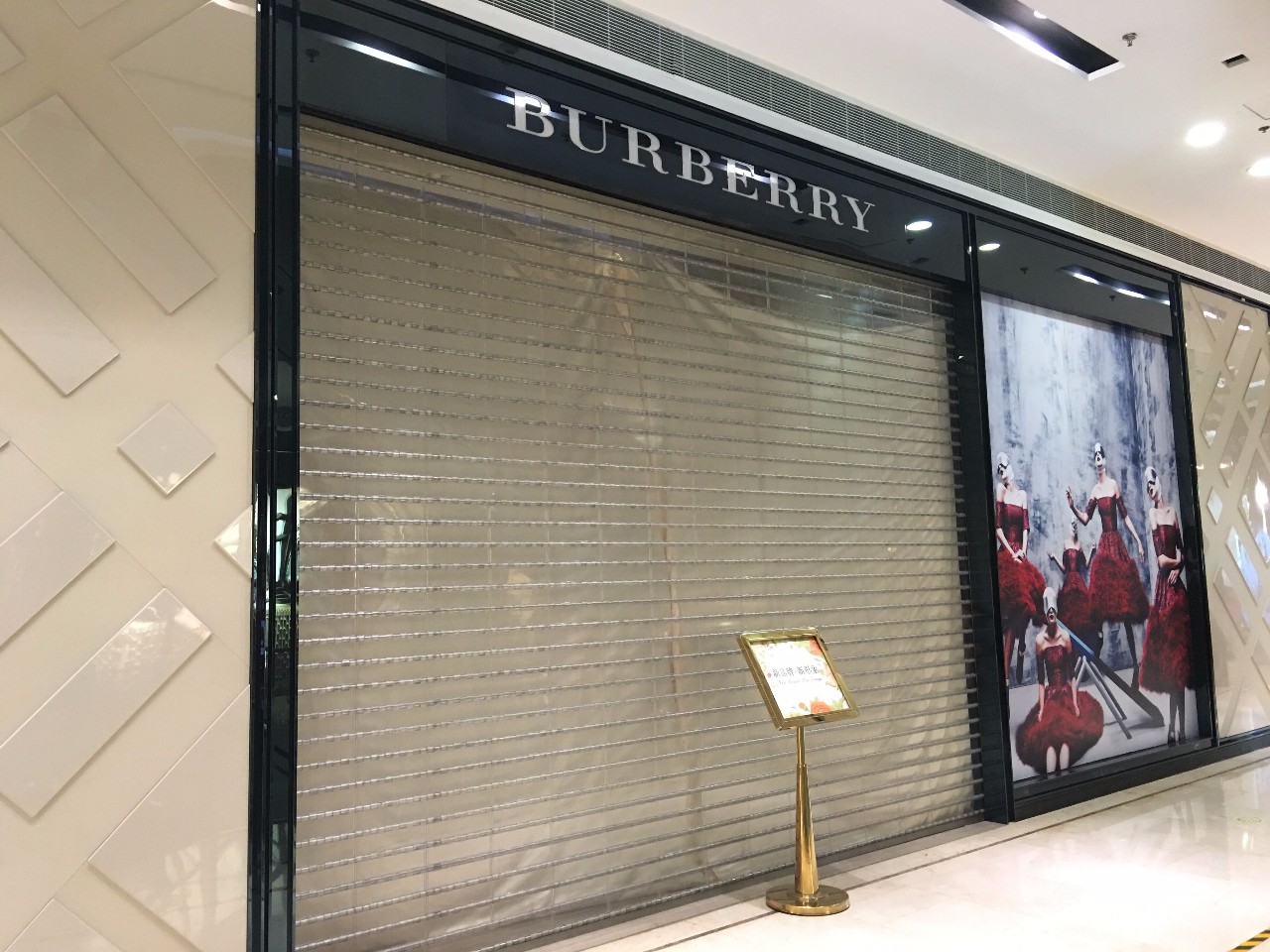 这个无数土豪心头好的奢侈品大牌,在温州运营6年后悄然撤离!