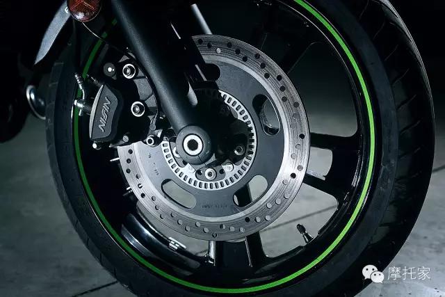 川崎650小火神对比cm500,小火神川崎650最高速度能达到多少