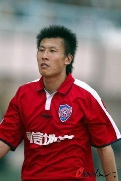 中国球员骂球迷,中国球员在球场上被骂