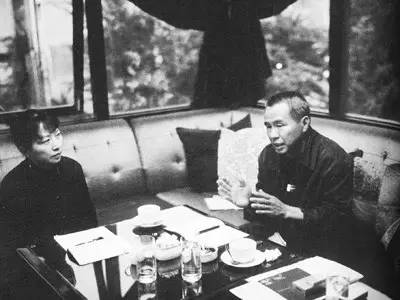 他们选择人迹稀少的那一条|朱天文读《无人是孤岛》