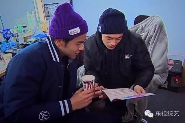 *妞小**恋大叔!污中太糖~前方高能,请抱紧手中的狗粮!