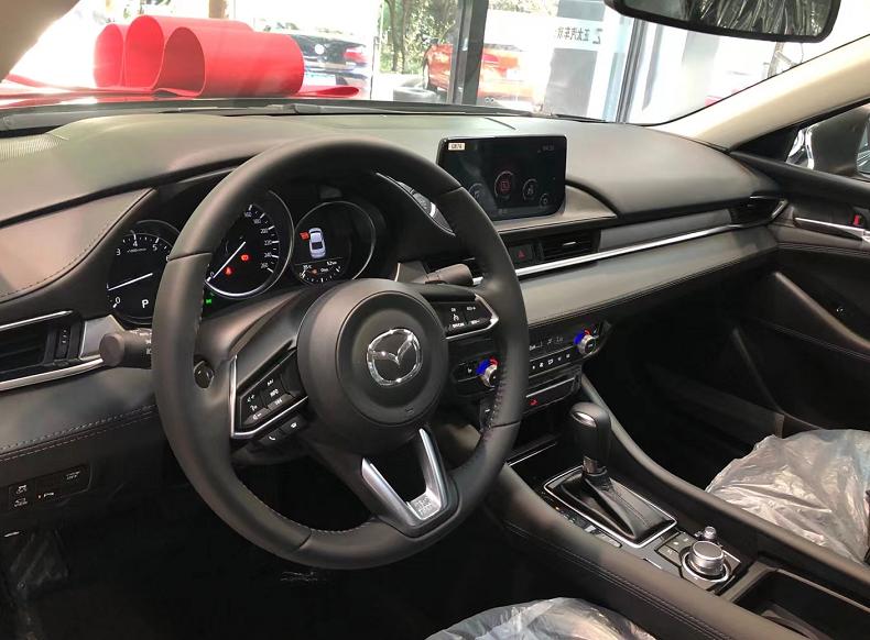 全新阿特兹外观内饰解析,阿特兹低配和高配内饰对比