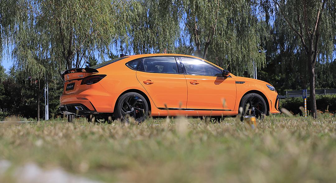 名爵mg6pro最划算的配置,名爵mg6pro豪华版都有点什么配置