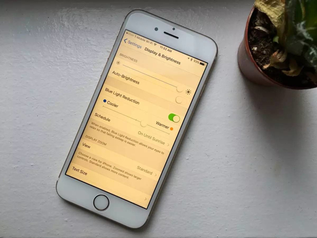 手机钢化膜是蓝光好还是高清好,手机膜防蓝光好还是钢化膜好