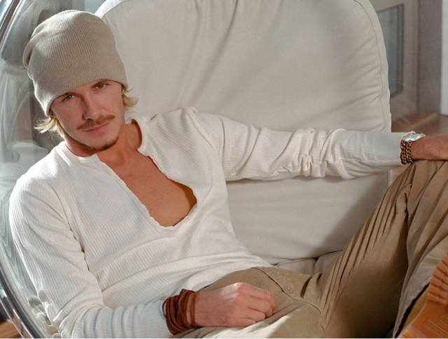 最年轻的足球先生是谁贝克汉姆,大卫贝克汉姆天下足球纪录片