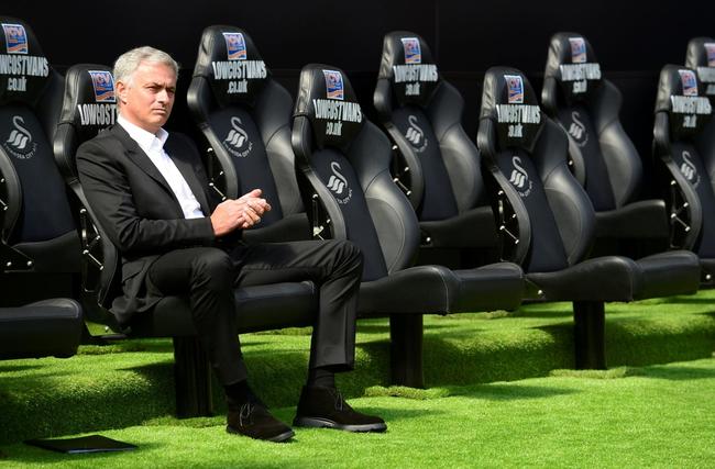 英超争冠大戏,英超将上演曼市德比