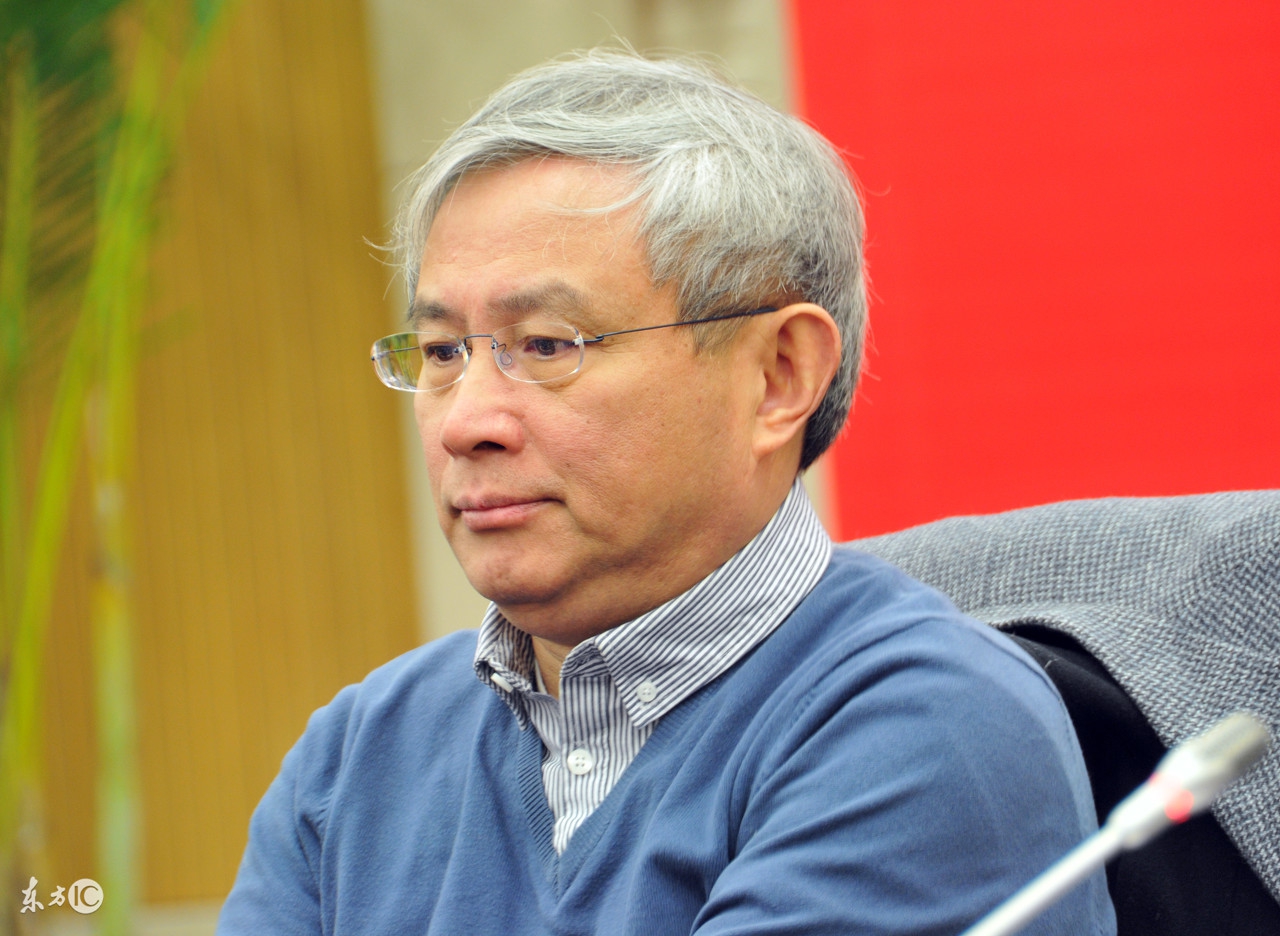 柳传志、马云、王石、雷军等大佬焦虑背后:他们到底在“怕”啥?