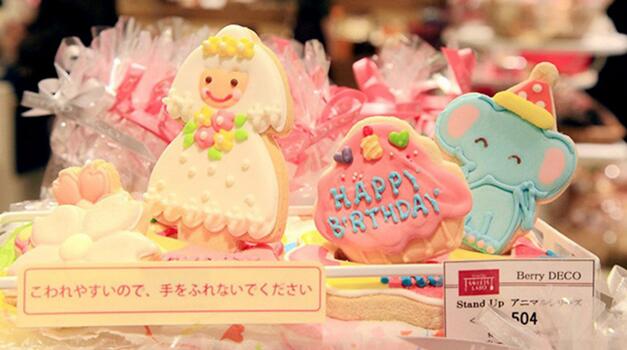 新加坡机场必买什么,新加坡机场值得逛吗