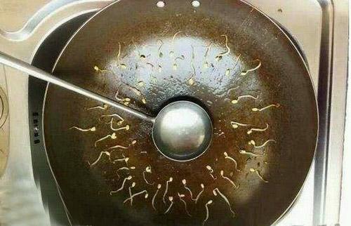 我想，把同桌地上的那个小东西拿过来我用