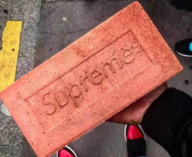 Supreme｜我立志从头到脚从身到心掏空你的钱包