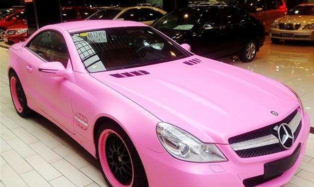 全世界粉红色的车，全被这个化妆品品牌承包了