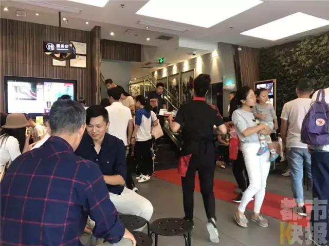 西安凌晨海底捞,西安海底捞曝光